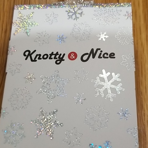 2 for $20 NWT Bow tie and Pocket square - Picture 3 of 3